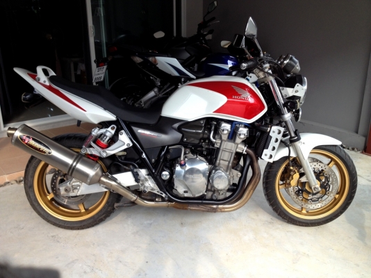 ขาย CB1300 ปี04 หัวฉีด อินวอย สรรพสามิตแท้ ท่อสูตรอคาโปรวิค ราคา 149000 บ ลดได้