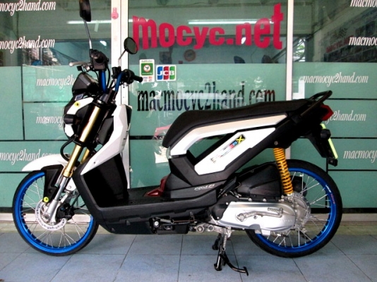 ZOOMER สีขาว ลงล้อYOGO รถเดือน ตุลาคม ปี 56 ไมล์ 6 พันโล เครื่องเดิมๆ แต่งภายนอก ราคาเร้าใจ แถม 2 รายการ 32900