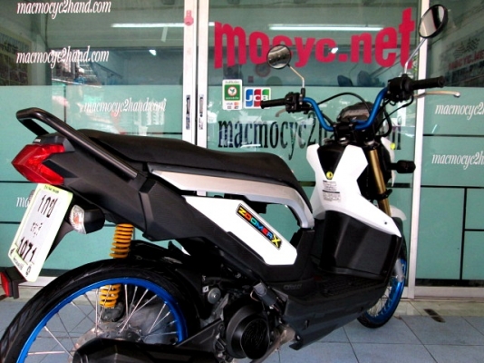 ZOOMER สีขาว ลงล้อYOGO รถเดือน ตุลาคม ปี 56 ไมล์ 6 พันโล เครื่องเดิมๆ แต่งภายนอก ราคาเร้าใจ แถม 2 รายการ 32900