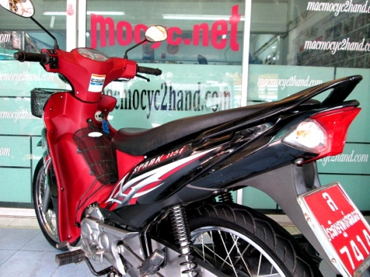 SPARK115 i สีดำแดง รถเดือน ธ ค. ปี 56 ไมล์ 9483 โล สภาพดีอีกคัน เครื่องดีเงียบ สต๊าทง่าย รถมีเกียยอดนิยม ของแถม 2 รายการ 23900