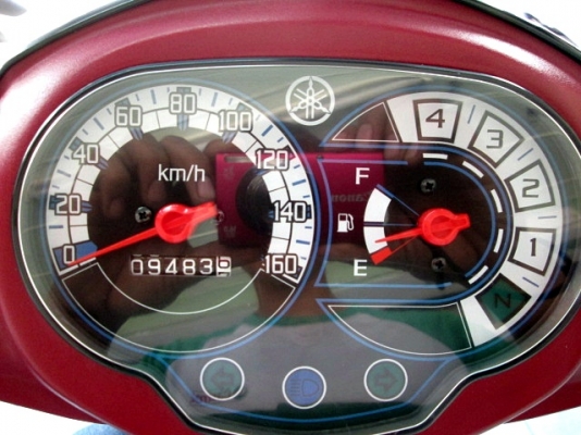 SPARK115 i สีดำแดง รถเดือน ธ ค. ปี 56 ไมล์ 9483 โล สภาพดีอีกคัน เครื่องดีเงียบ สต๊าทง่าย รถมีเกียยอดนิยม ของแถม 2 รายการ 23900