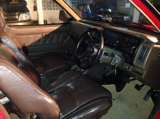 ขาย nissan big-m van 95000 บาท