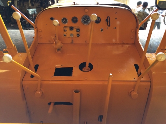 ต้องการขายด่วนรถบด3ล้อเหล็กSAKAI KD7610 พร้อมใช้