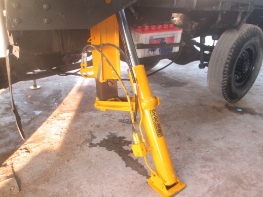 ขาย ISUZU 4 ล้อกลาง ติดเครน 1 ตัน