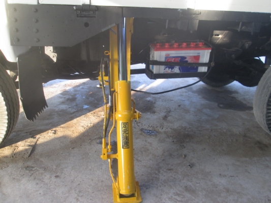 ขาย ISUZU 4 ล้อกลาง ติดเครน 1 ตัน