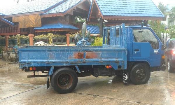 รถบรรทุก 6 ล้อ TOYOTA รุ่น DINA 200 85 แรงม้า
