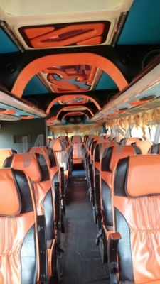 รถบัส NISSAN  เครื่องยนต์ 300 แรงม้า สภาพสวยพร้อมใช้งาน