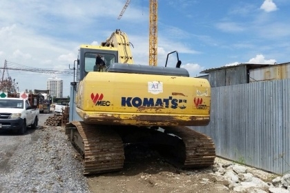 ขายด่วน!!! KOMATSU PC200-7 ไมล์9,xxxชม.ค่ะ
