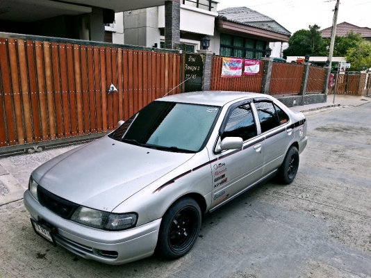 ขายซันนี่ปี99 แต่งสวย เครื่องเกียร์ยกใหม่ฟิต100\% แก๊สหัวฉีด ภาษี58 แอร์เย็น ขายถูกพร้อมใช้