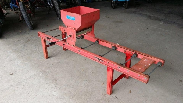 เครื่องหว่านเมล็ด เก่าญี่ปุ่น สภาพสวย เครื่องพร้อมใช้งาน