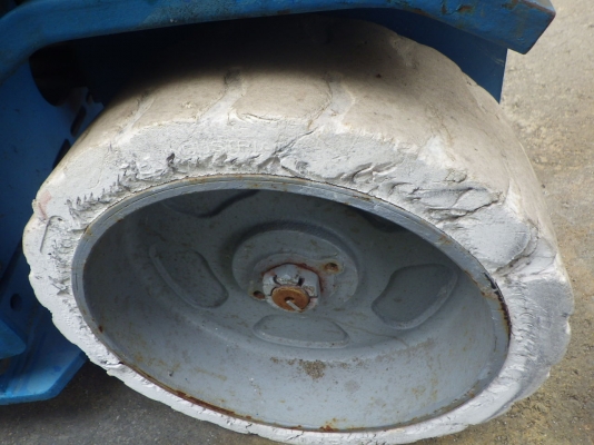 รถกระเช้าขากรรไกร Genie GS2632 #49053 ยกสูง 7.9 เมตร ระบบไฟฟ้า สนใจโทร. 080-6565422 (หนิง)