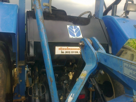 ขายNEWHOLLAND  รุ่นTS90 กรองใหญ่ รถทำงานน้อย2995ช.ม เป็นรถห้างแท้ๆสนใจ0810076640