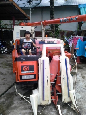 ขาย เกี่ยวkubota ZR145  ยังไม่ใช้ในไทย