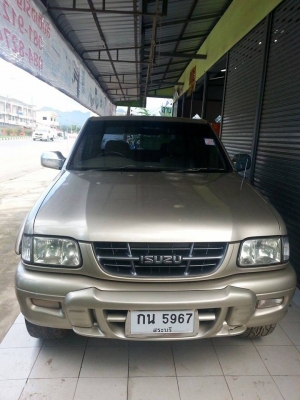 ขาย อีซุซุ โฟวินดตราก้อนอาย สภาพสวยพร้อมใช้งาน