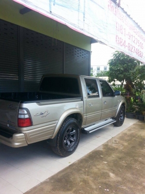 ขาย อีซุซุ โฟวินดตราก้อนอาย สภาพสวยพร้อมใช้งาน