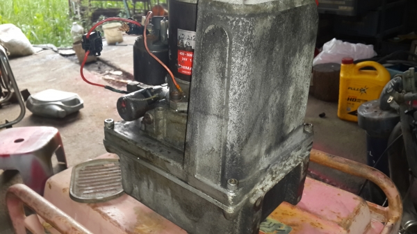 ปั้มไฮดรอลิค 24 V