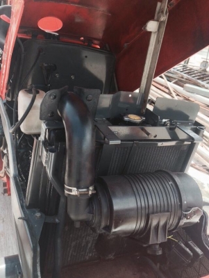 4508dtขายแค่250000บาทเท่านั้นเองมีดดันดินตราช้างผานไถตราช้างเดิมทุกชิ้น