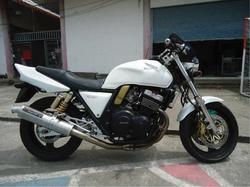ขาย CB400 ปี98 สีขามมุก มีอินวอย รีบขายใช้เงินด่วน