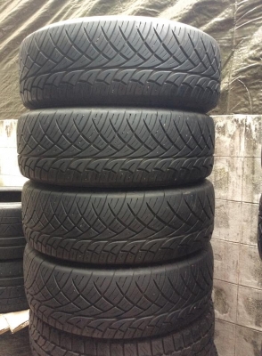 ยางNITTO NT420S  265-65-17  ปี12 ดอกเกิน90เปอเซน สวยๆถูกๆครับ