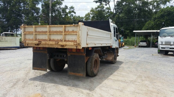 6ล้อดั้ม200แรง ปี*2547 FTR33F2Y รถสวย ห้างแท้ เดิมบาง..เครื่อง6HH1