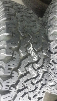 ขายยาง BF GOODRICH ALLTERRAIN 30-9.5-15 ปี11 พร้อมล้อสวยๆครับ ขายยาง BF GOODRICH ALLTERRAIN 30-9.5-15 ปี11 พร้อมล้อสวยๆครับ