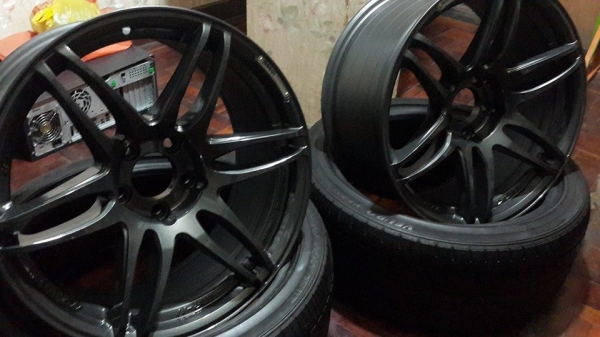 Cosmis MR-II ขอบ 18 5รู114 กว้าง 8.5 มีคู่เดียว แถมยาง Dunlop 225/40/18 Cosmis MR-II ขอบ 18 5รู114 กว้าง 8.5 มีคู่เดียว แถมยาง Dunlop 225/40/18