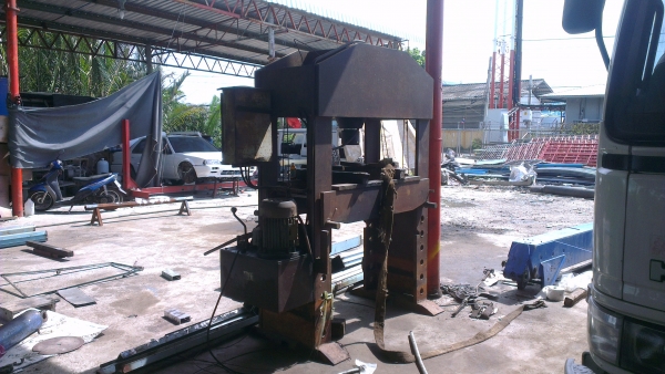 Sell> ขายแท่นอัดลูกหมาก TMC 150T. ตัน มีระบบไฟฟ้ามาในตัว มอเตอร์ 3 เฟส 10 แรง สามารถใช้ได้ทั้งมีไฟและไฟดับครับ Sell> ขายแท่นอัดลูกหมาก TMC 150T. ตัน มีระบบไฟฟ้ามาในตัว มอเตอร์ 3 เฟส 10 แรง สามารถใช้ได้ทั้งมีไฟและไฟดับครับ