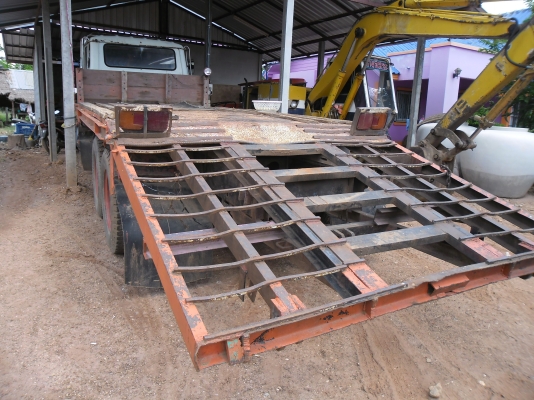 ขายรถบรรทุกรถแบคโฮ HINO KT920 เพลาเดียวบรรทุก 120 หางมีบันได