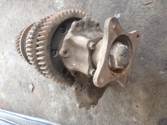 ขายเฟื่องเกียร์ราวบน-ราวล่างใส่ฮีโน่3M ราคา10,000บาท โทร0810367316