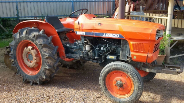 ปัญญาแทรคเตอร์มาแล้ว...จัดมาให้ครับ คูโบต้าL2600พร้อม ผาน5 สภาพเดิมๆ รถไร่ จัดส่ง ต.หนองเบน อ.เมือง จ.นครสวรรค์