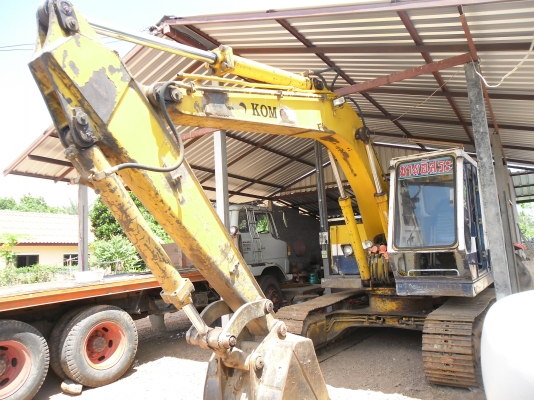 ขายรถแบคโฮ KOMATSU PC120-2 สวยแรงสภาพเก่านอกโซ่หนาเอวแน่นทำงานดีไม่มีโหลด