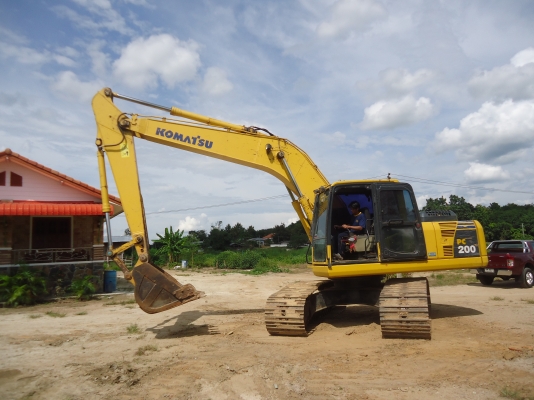 ขายรถแบคโฮKOMATSU-200-8รถสวยทํางานได้1000ชั้วโมง ขายรถแบคโฮKOMATSU-200-8รถสวยทํางานได้1000ชั้วโมง