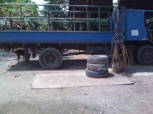 รถอีแต๋น 6 ล้อ พร้อมเครื่อง Nissan ED30 พร้อมใช้งาน