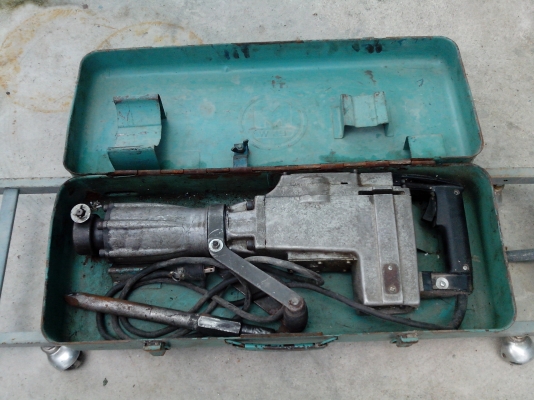 ขายแย๊กไฟฟ้า makita japanแท้ รุ่น HM1301 ตัวใหญ่ 15 กก ขายแย๊กไฟฟ้า makita japanแท้ รุ่น HM1301 ตัวใหญ่ 15 กก