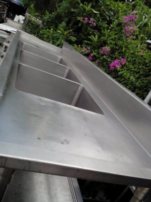 ขายอ่างล้าง 3 หลุม ราคา ยาว 2.60 x กว้าง70 สภาพสวย ขายอ่างล้าง 3 หลุม ราคา ยาว 2.60 x กว้าง70 สภาพสวย