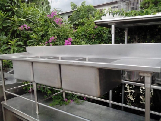 ขายอ่างล้าง 3 หลุม ราคา ยาว 2.60 x กว้าง70  สภาพสวย