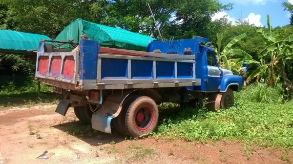 ขาย 6 ล้อดั้มหัวยาว คัสซีสวย เครื่อง 6BD1 165 แรงม้า เกียร์ HO เฟืองท้าย FUSO พวงมาลัยพาวเวอร์ ทะเบียนพร้อม ราคาต่อรองได้