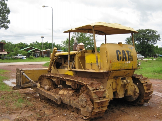 ขายCAT D 5 D ด่วน ขายCAT D 5 D ด่วน