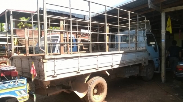 ขาย 6 ล้อ NKR66LX5T จดทะเบียนปี 40 เครื่อง 4HF1 120 แรงม้าฝาขาว คัสซีสวยตลอดเส้น ทะเบียนพร้อมโอน ราคาต่อรองได้ ขาย 6 ล้อ NKR66LX5T จดทะเบียนปี 40 เครื่อง 4HF1 120 แรงม้าฝาขาว คัสซีสวยตลอดเส้น ทะเบียนพร้อมโอน ราคาต่อรองได้