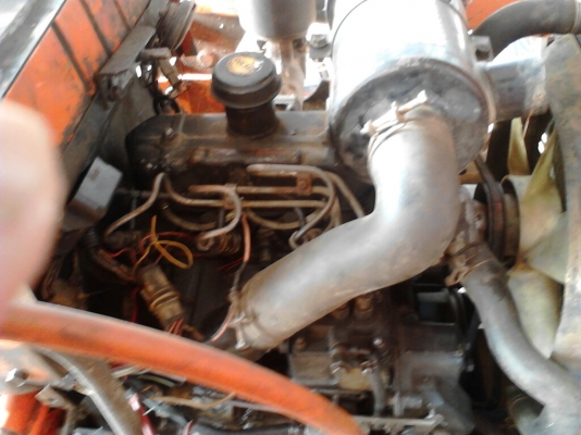 ขายรถไถ hinomoto ติดตัก 130,000