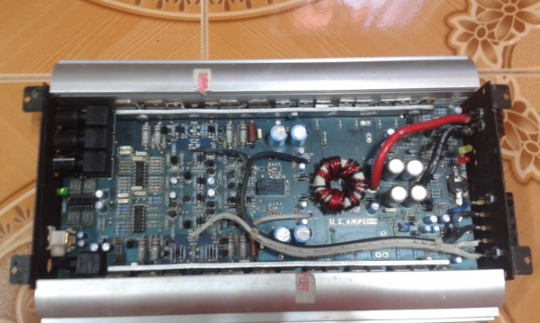 ขายแอมป์ U.S.AMPS รุ่น VL-100 (2ch) วงจรคล้ายกับ ZAPCO ขายถูกๆ ขายแอมป์ U.S.AMPS รุ่น VL-100 (2ch) วงจรคล้ายกับ ZAPCO ขายถูกๆ