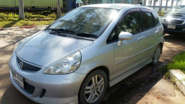 ขายดาวน์ครับ HONDA JAZZ ปี06 สิทธิพิเศษ สำหรับ ลูกค้าที่ติดแบโลหิต ไม่ต้องเปลี่ยนสัญญา ส่งต่อได้เลยครับ ขายดาวน์ครับ HONDA JAZZ ปี06 สิทธิพิเศษ สำหรับ ลูกค้าที่ติดแบโลหิต ไม่ต้องเปลี่ยนสัญญา ส่งต่อได้เลยครับ