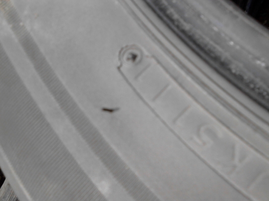 215/60R16 BRIDGESTONE TURANZA  ER33 ปี2011  MADE IN THAILAND ชุด 4 เส้น  TEL.081-427-3941