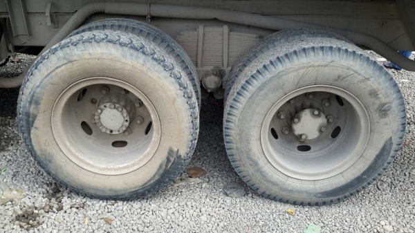 อีซูซุ ร็อคกี้ เพลาเดียว สิบล้อดั้มพ์ ISUZU ROCKY DUMP