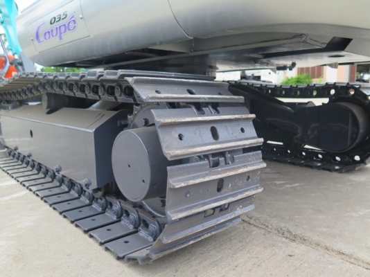 รถขุด แบคโฮล KOBELCO SK035 ทำสีใหม่ มือสองญี่ปุ่น นำเข้าเอง ยังไม่เคยใช้งานในไทย