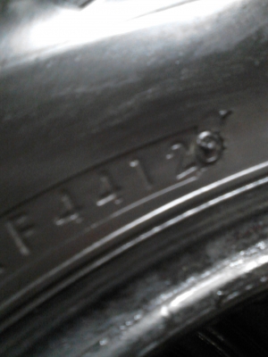 215/60R16 Firestone TZ700 ชุด 4 เส้น สวยมาก ดอกยางหนาเสมอ ปี2012 ( 4412 ) ชุด 4 เส้น  TEL.081-427-3941