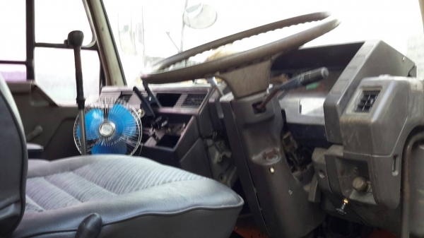 มิตซู สิบล้อดั้มพ์ เพลาเดียว หน้ากากดำ