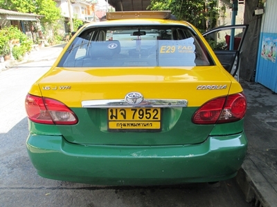 ด่วน altis เขียวเหลือง เกีย MT ตัว J ใช้ lpg เหลือวิ่ง 1 ปี 3 ด.เครื่องดีไม่มีเยิ้ม ราคาจบได้จบ