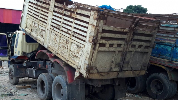 NISSAN หัวไฮเทค เครื่อง HO7D สองเพลาดั้มพ์