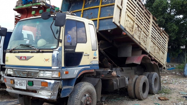 NISSAN หัวไฮเทค เครื่อง HO7D สองเพลาดั้มพ์